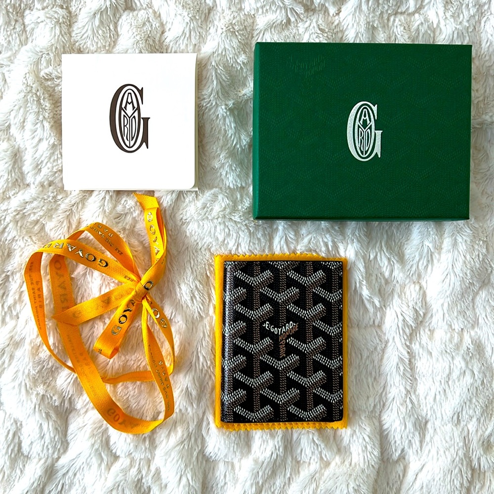 AUTHENTIC Goyard St Marc 2 Card Holder (Bought in Paris Oct 2024)